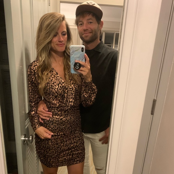 boohoo Sequin Leopard Body Con Dress - Picture 2 of 9